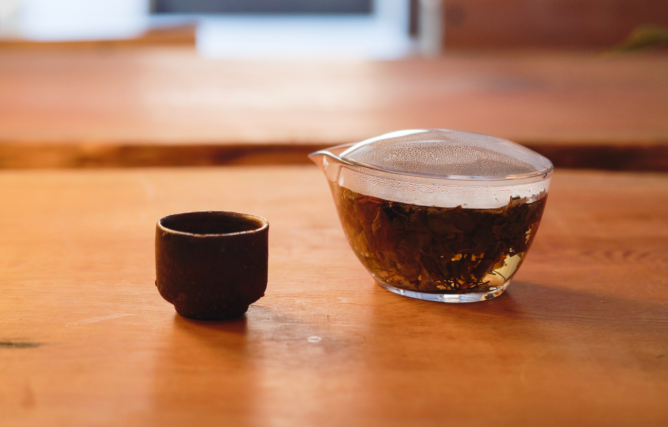 ノンカフェインで日々をととのえる。小生活の野草茶ガイド
