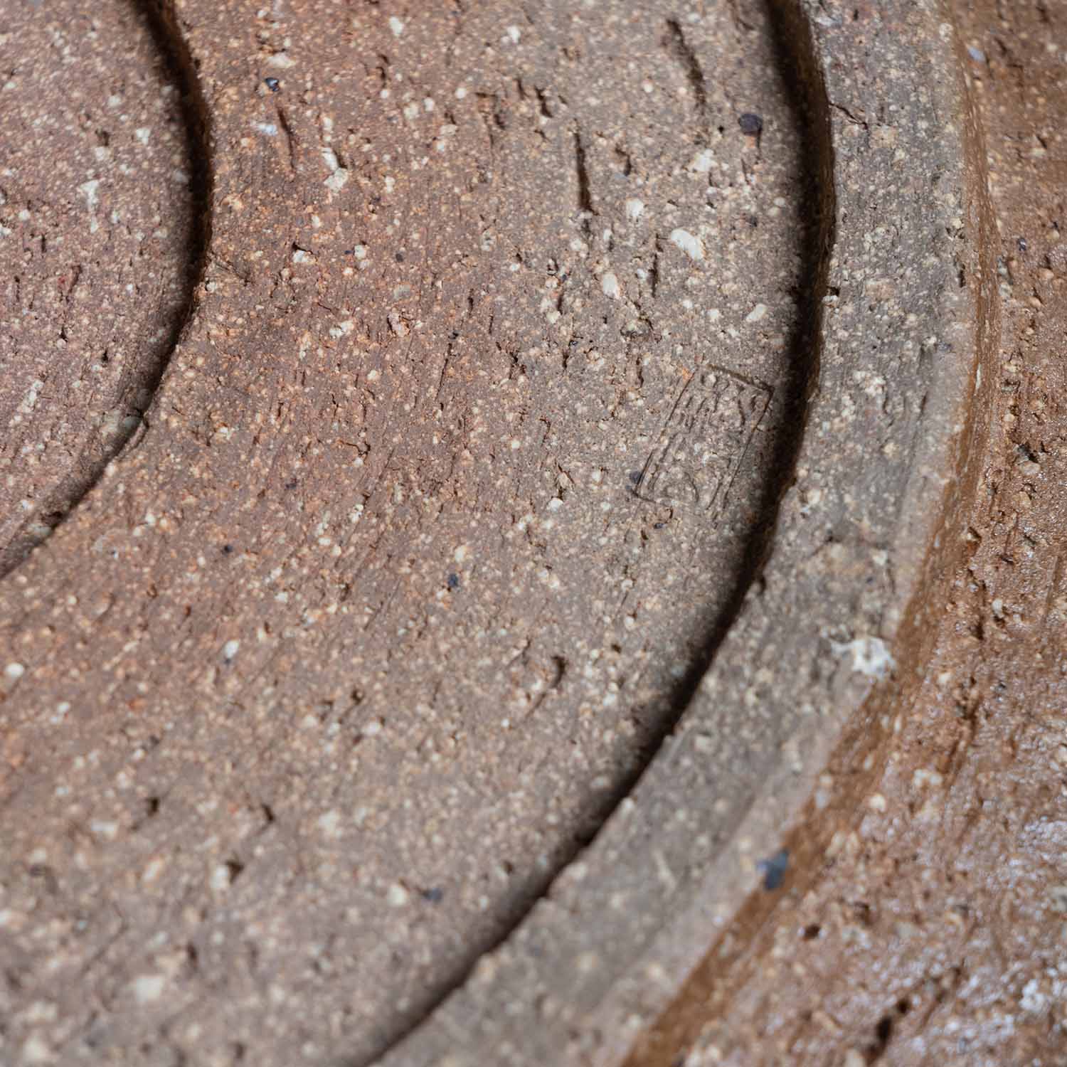 Brown straw ash glaze large plate Kairagi pattern Yunotsu ware