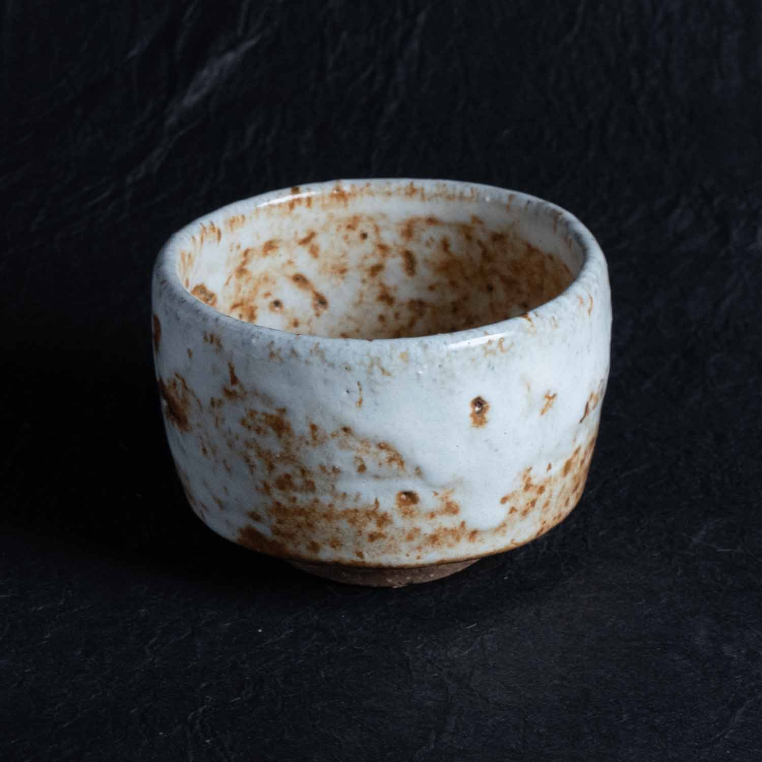Matcha bowl Straw ash glaze Semi-cylindrical tea bowl