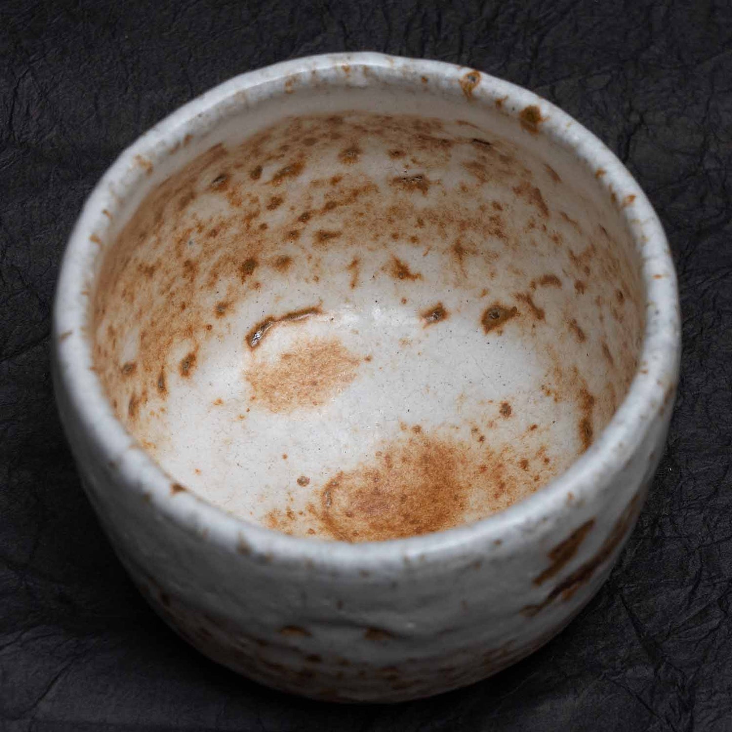 Matcha bowl Straw ash glaze Semi-cylindrical tea bowl