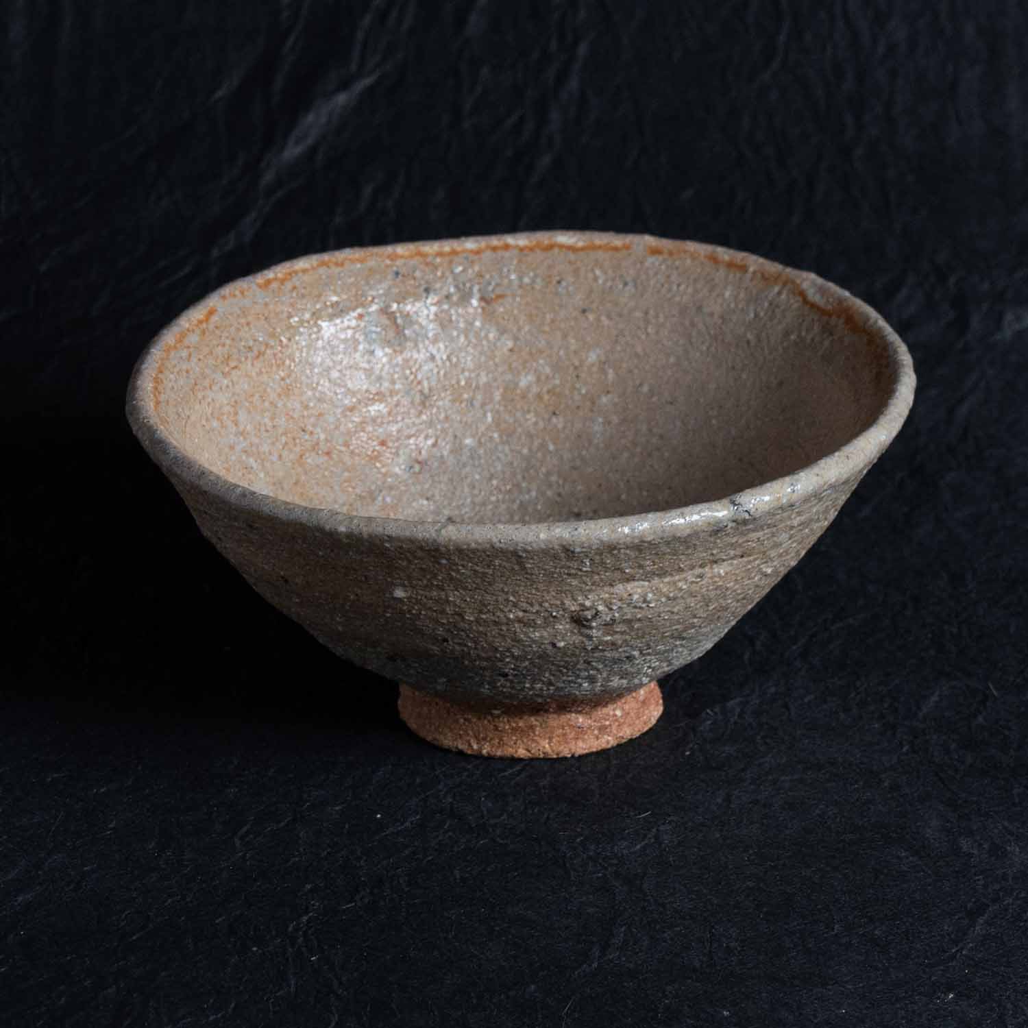 Matcha bowl feldspar glaze Shokeiyama kiln Iwami ware Yunotsu ware