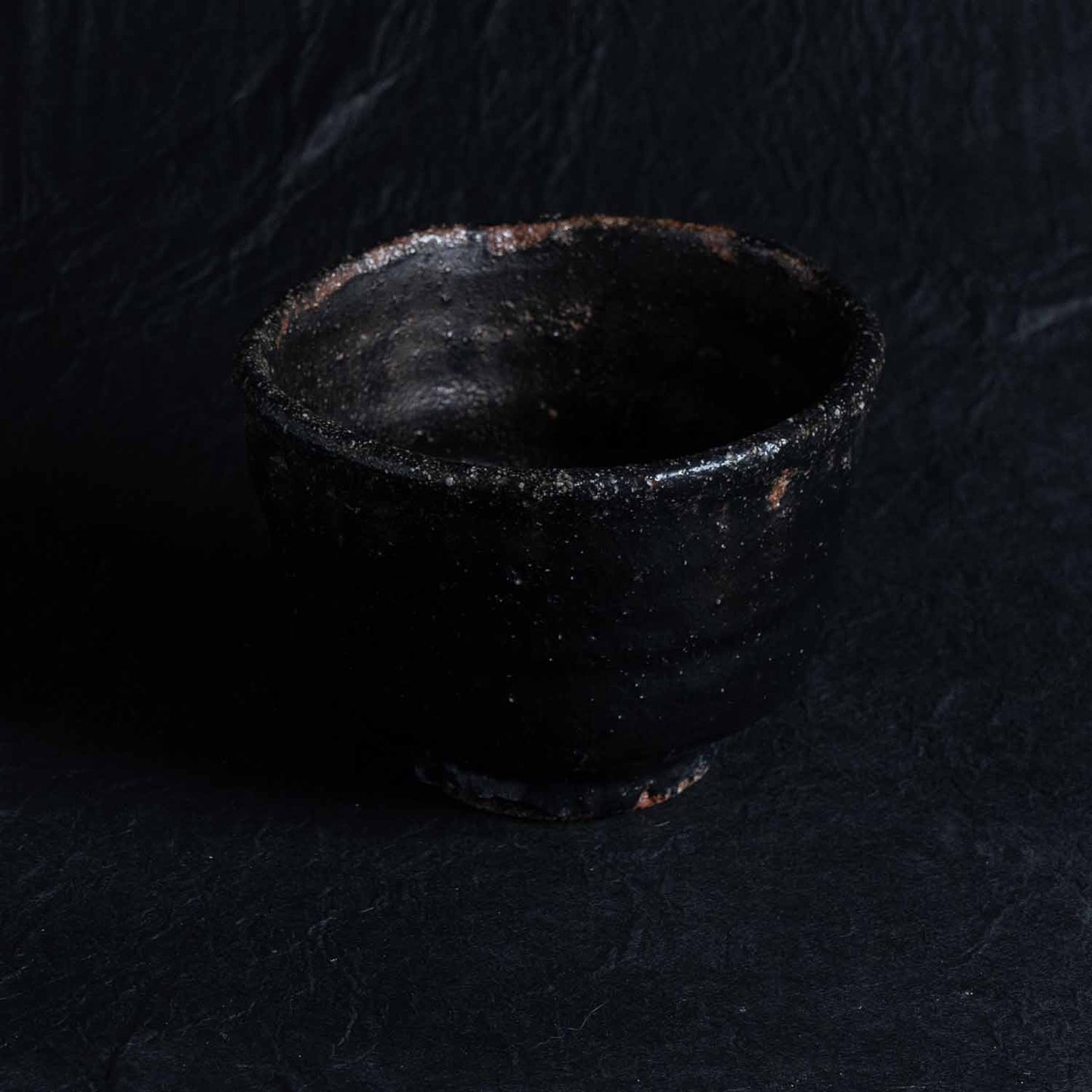 Matcha bowl Kimachi soil ash glaze Half cylinder Shokeiyama kiln Iwami ware Yunotsu ware
